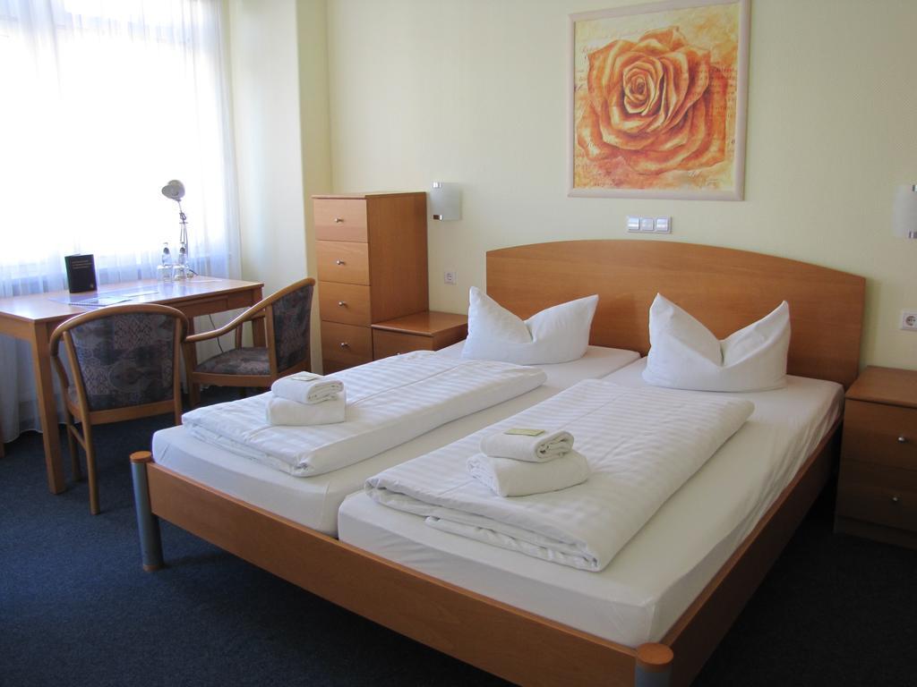 Central Hotel Gera Zewnętrze zdjęcie