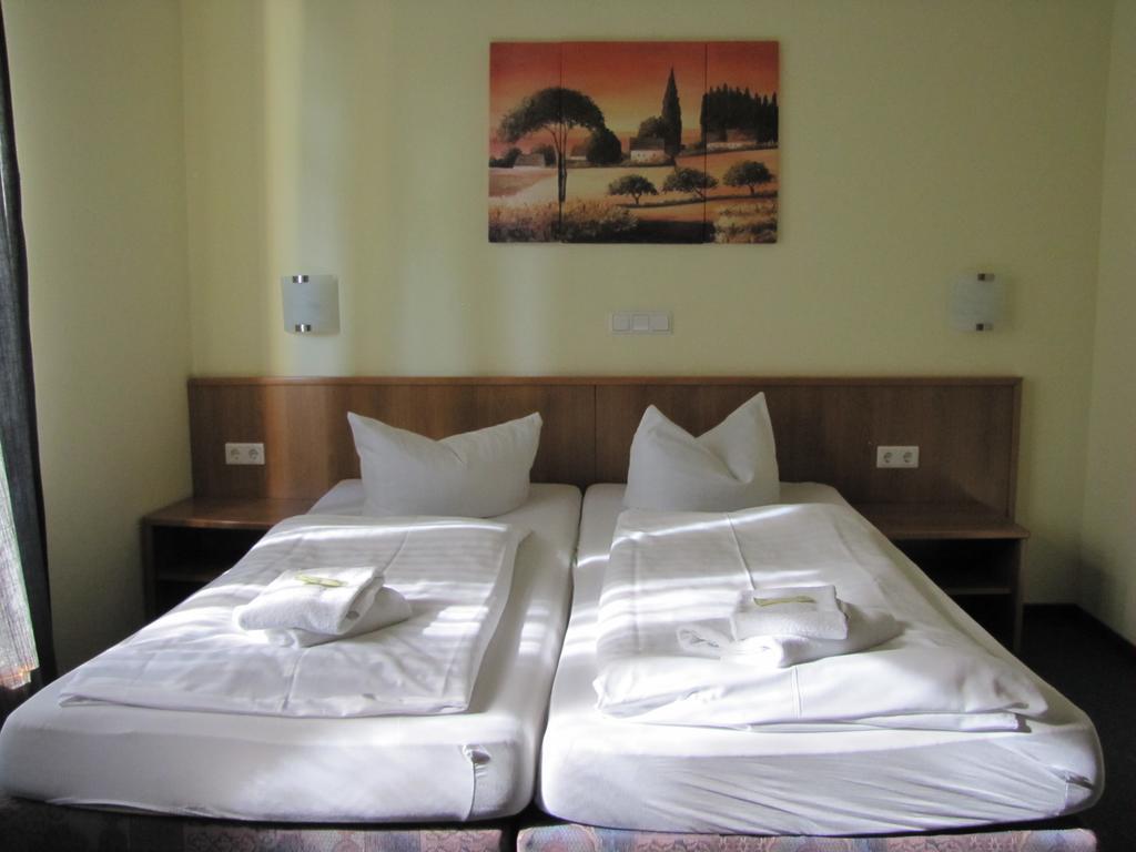 Central Hotel Gera Zewnętrze zdjęcie
